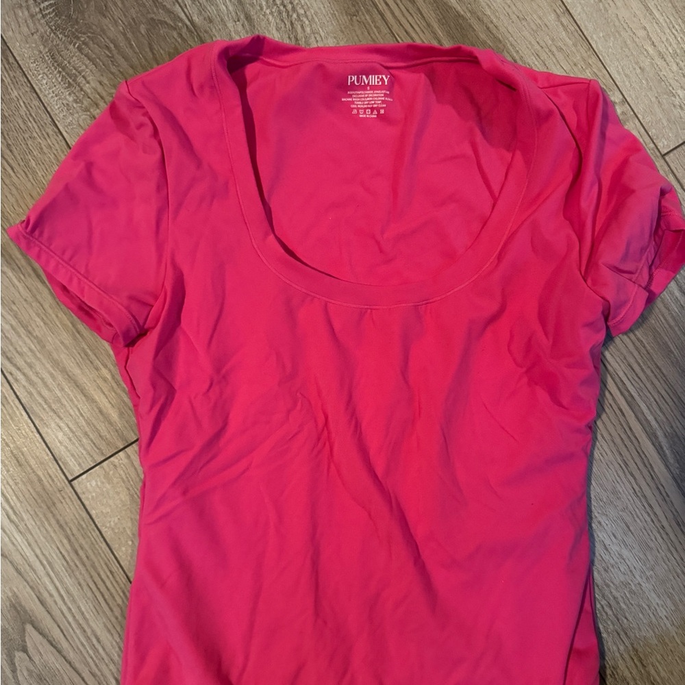 Skims inspired top